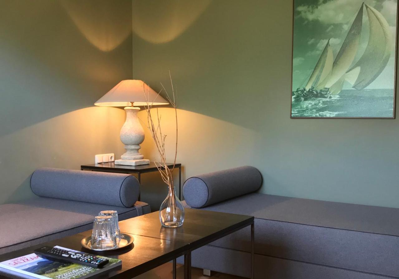 Familiensuite mit Balkon