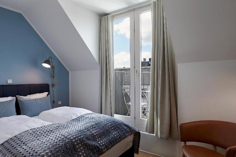 Compact Doppelzimmer mit Balkon