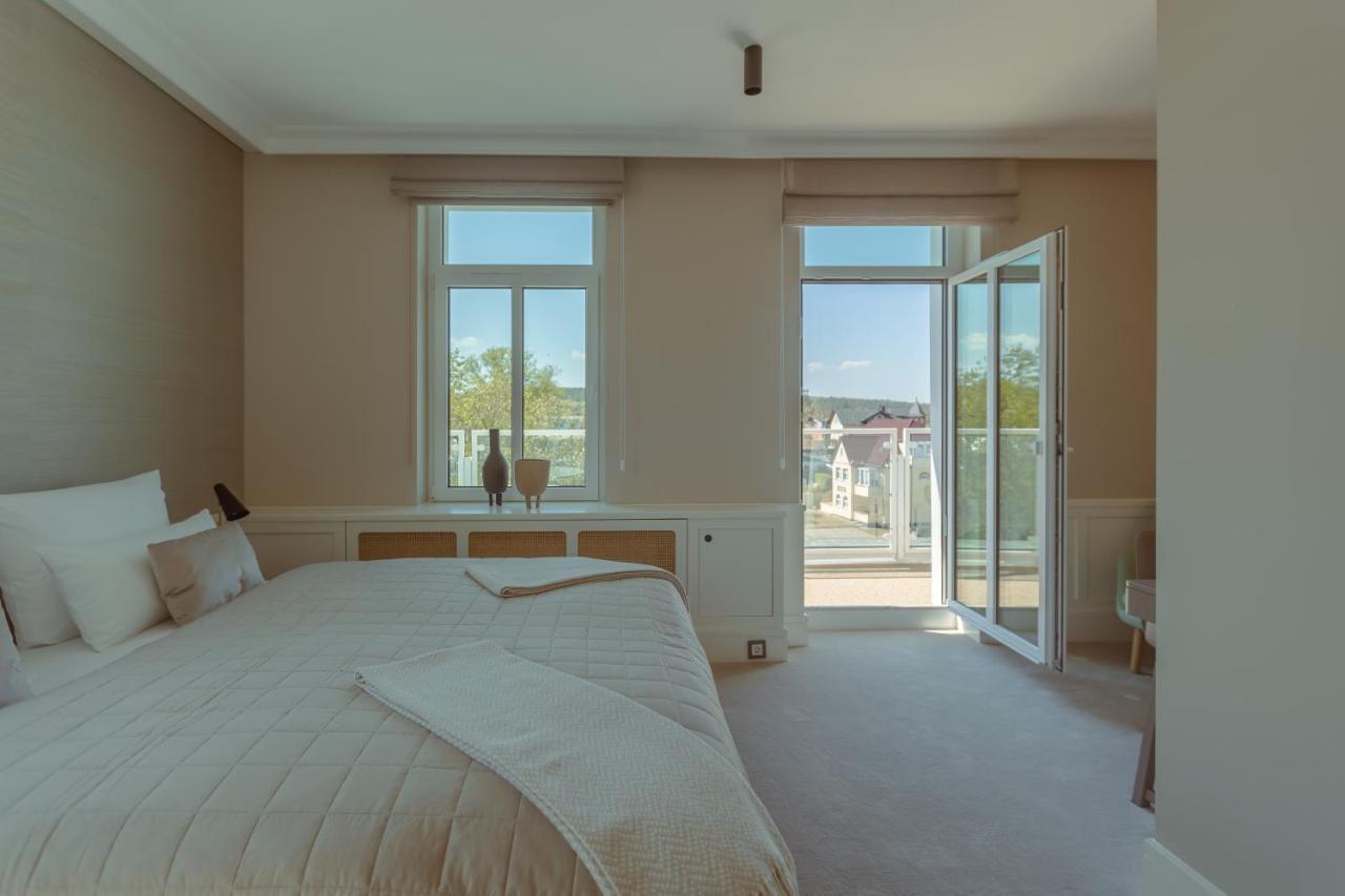 Doppelzimmer mit Balkon