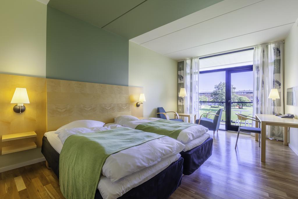 Superior Double or Twin Room,1395855425:JPEG