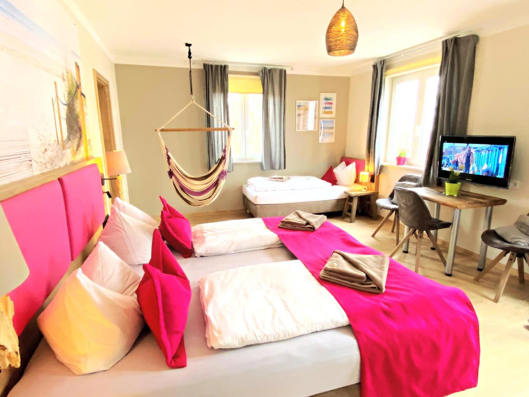 Triple Room,1572680783:JPEG