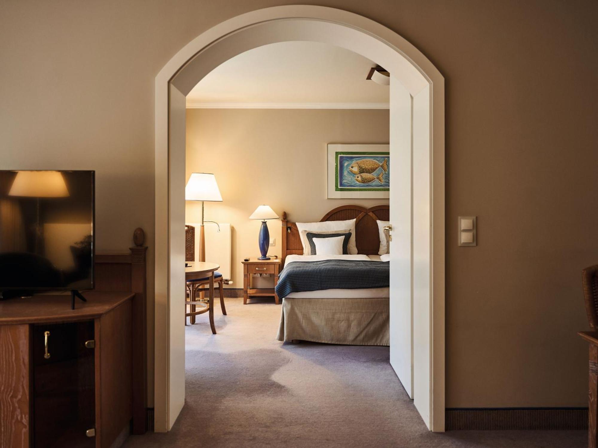 Senior Suite