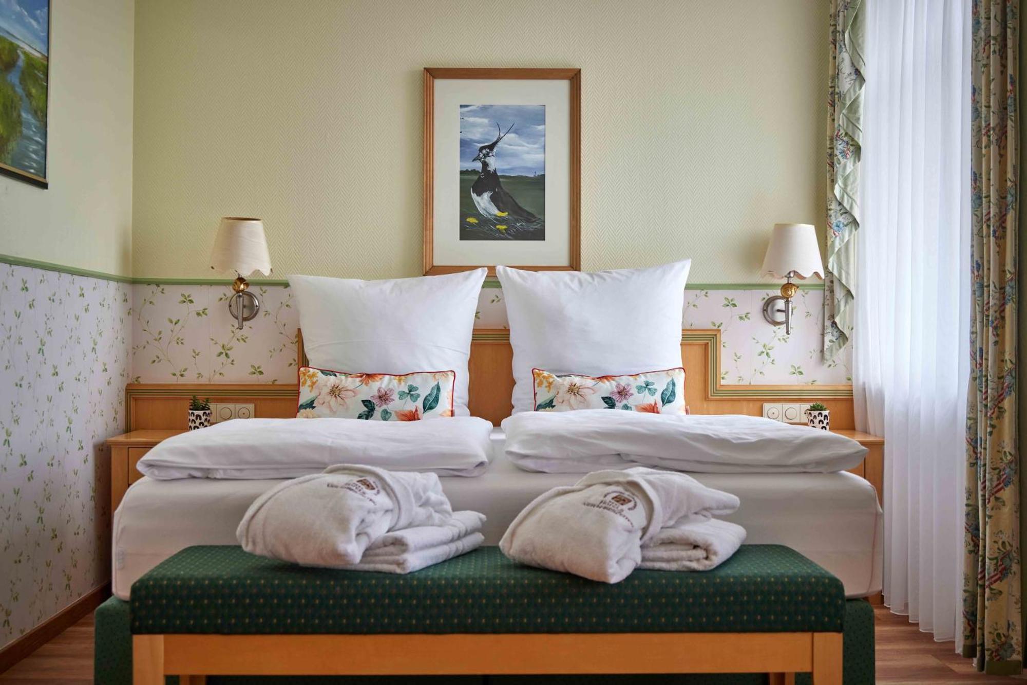 Junior Suite,1695740574:JPEG