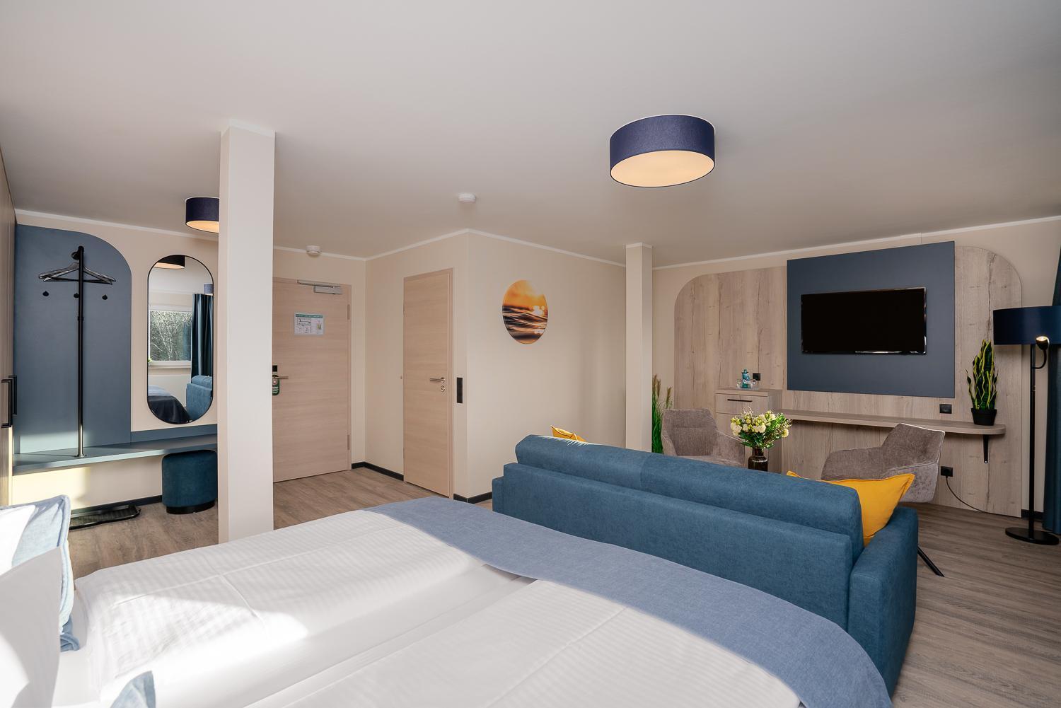 Double Room with Side Sea View,1742886334:JPEG