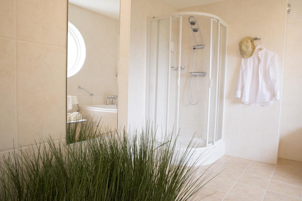 Comfort Double Room Balcony Bath