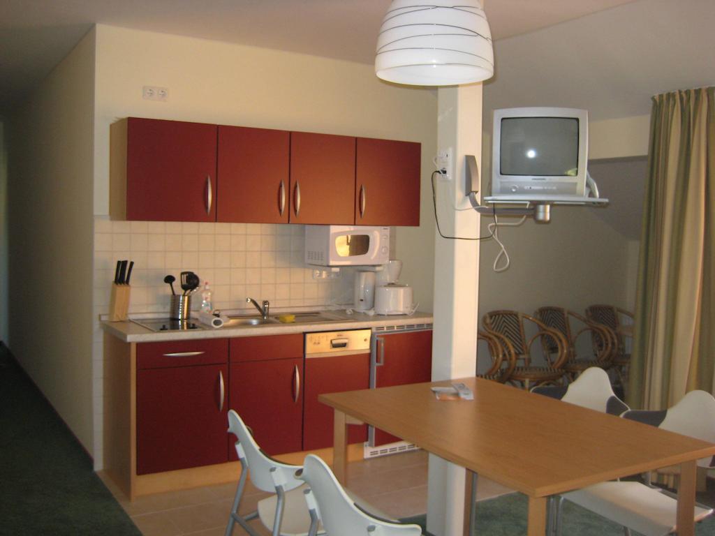 Double Room,246087401:JPEG