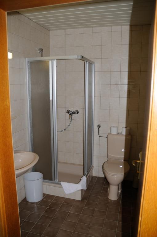 Doppelzimmer mit Gartenblick