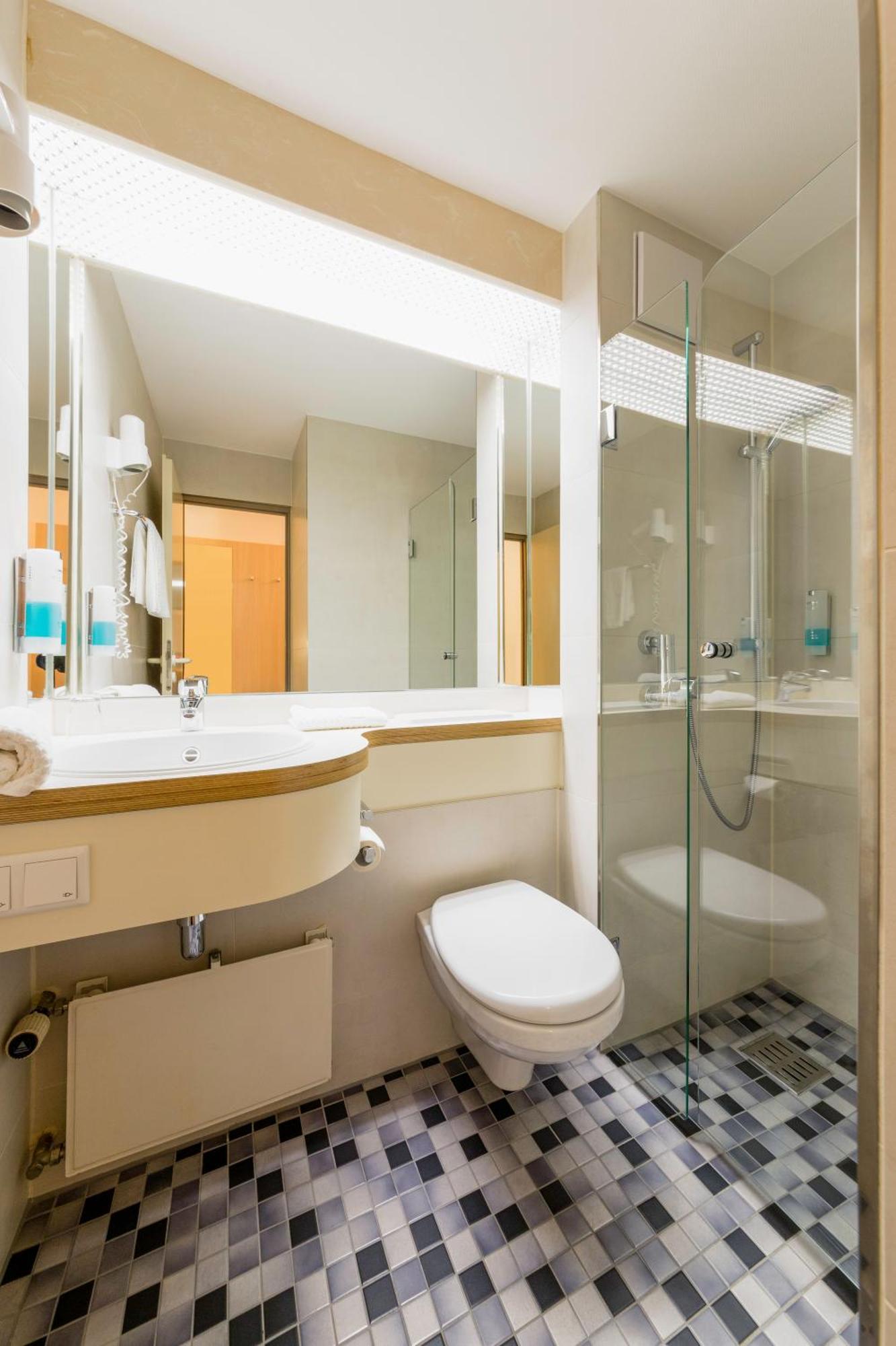 Deluxe-Doppelzimmer mit Galeriebalkon