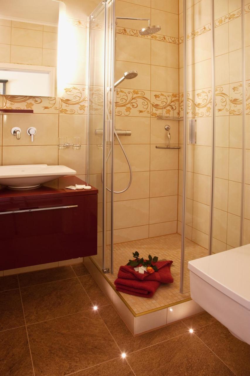 Double Room,743454589:JPEG