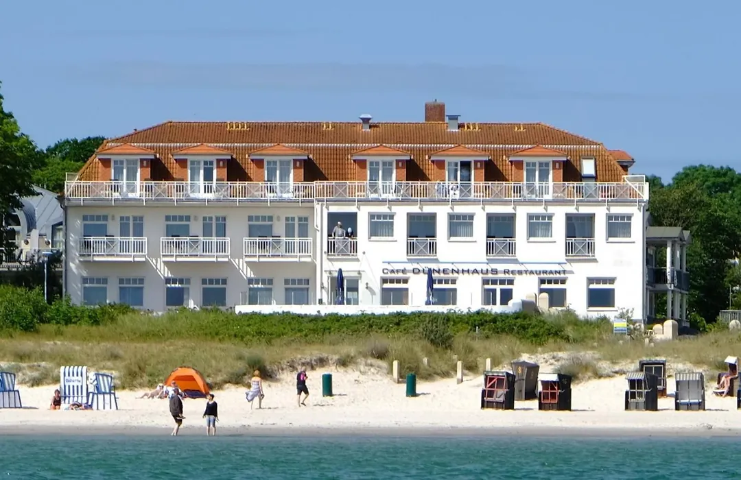 Strandhotel Dünenhaus-1