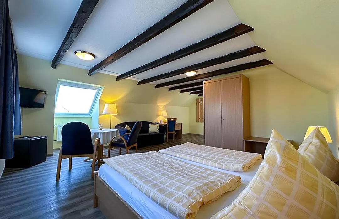 Hotel Graf Waldersee-1