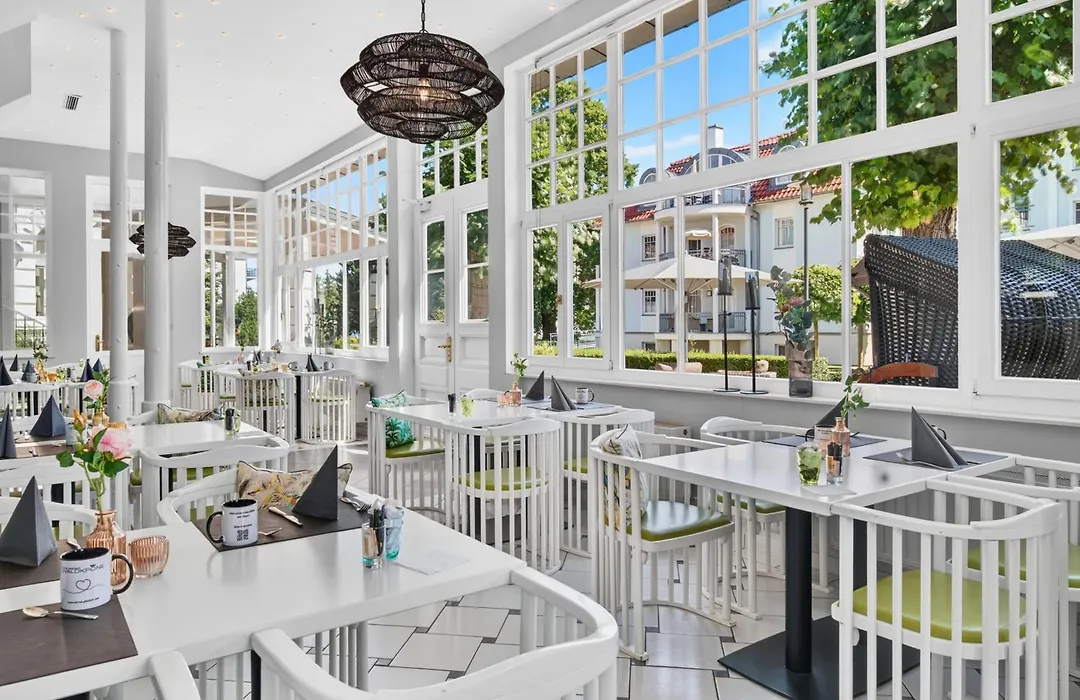Hotel Residenz Waldkrone Kühlungsborn-1