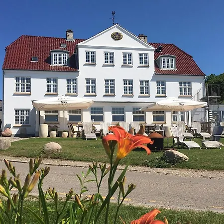 Strandhotel Rosnaes-3