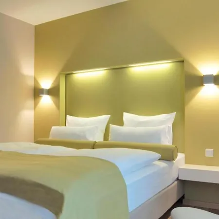 Nymphe Strandhotel & Apartments-3