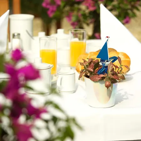 Strandhotel Alte Donau-2