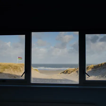 Strandhotel Terschelling B&B-3